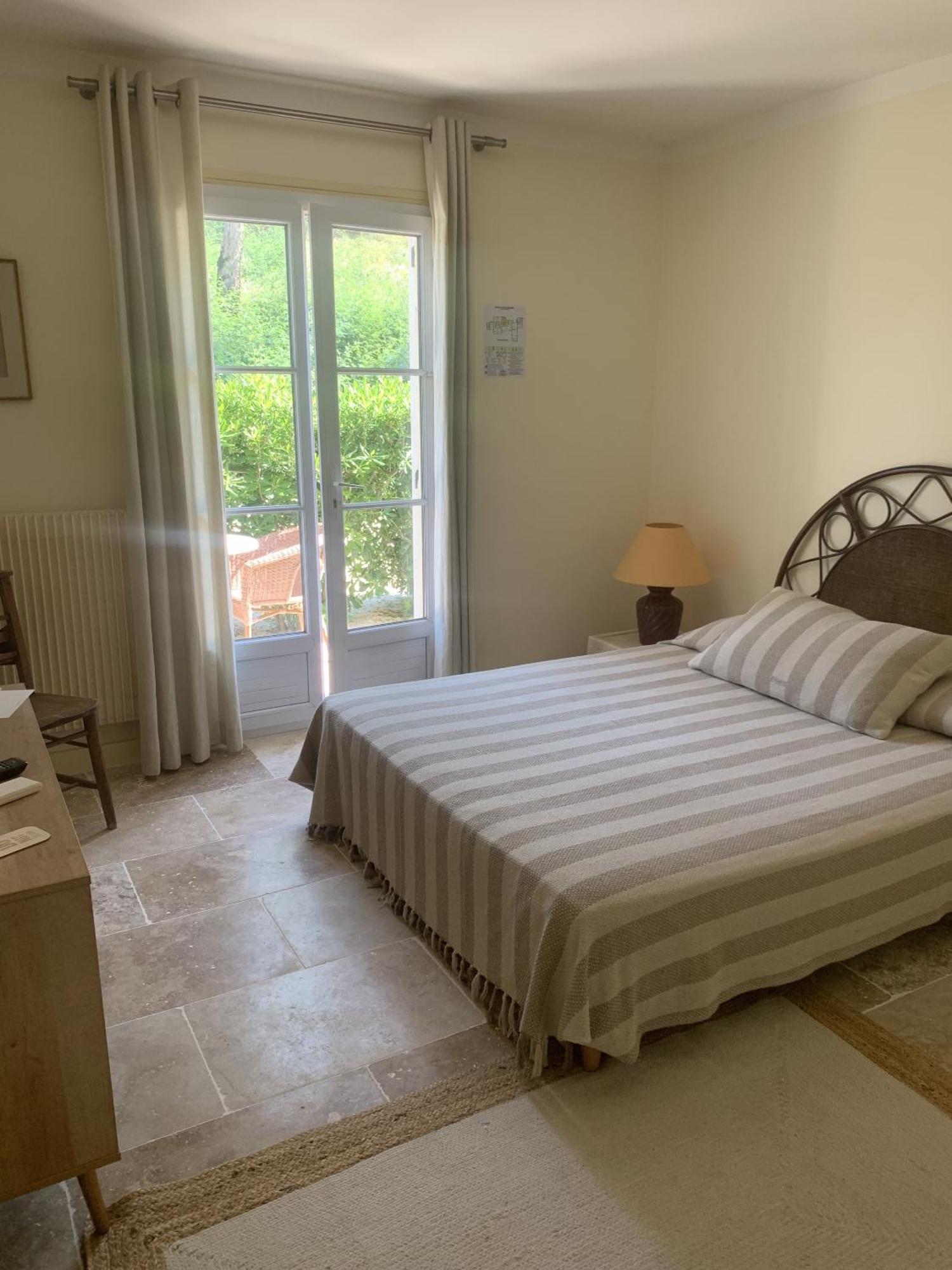 Hotel La Boulangerie Grimaud Rom bilde